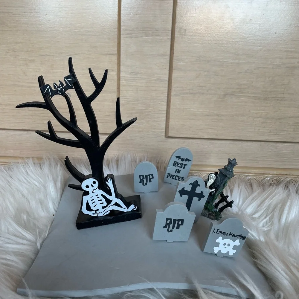 Target Halloween Hyde & Eek Boutique Mini Black tree with skeleton